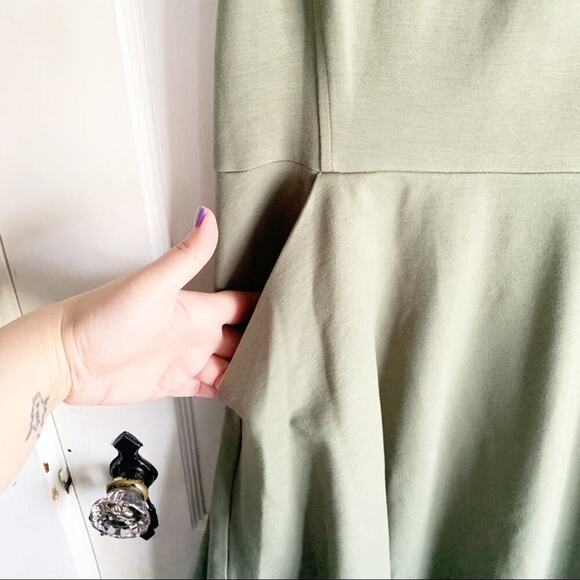 Banana Republic Dress Thick Jersey Knit Sleeveless Stretchy Pockets Green Size 6 - Picture 10 of 10